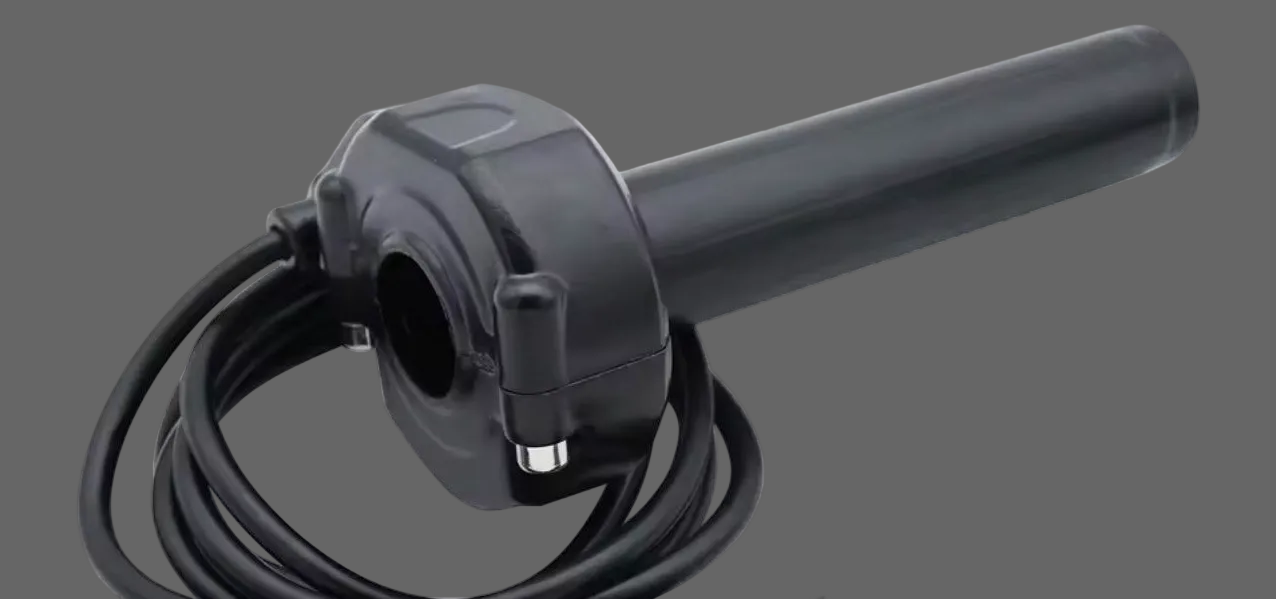 Plug and play macfox/super Surron throttle(PRE ORDER)